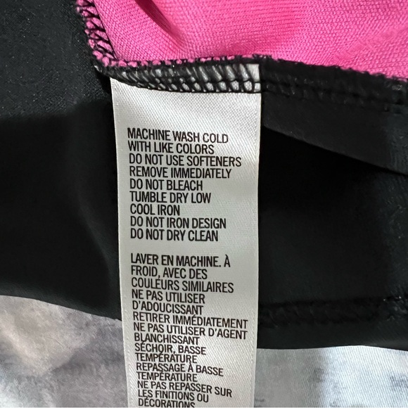 Izod Perform Fitness V Neck Sport Shirt - Large - Picture 8 of 10